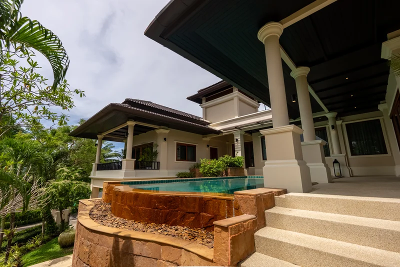 Lakewood Hills Villa